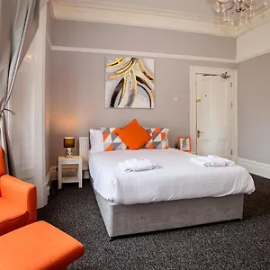 The Alexander - By Tifa Guest house